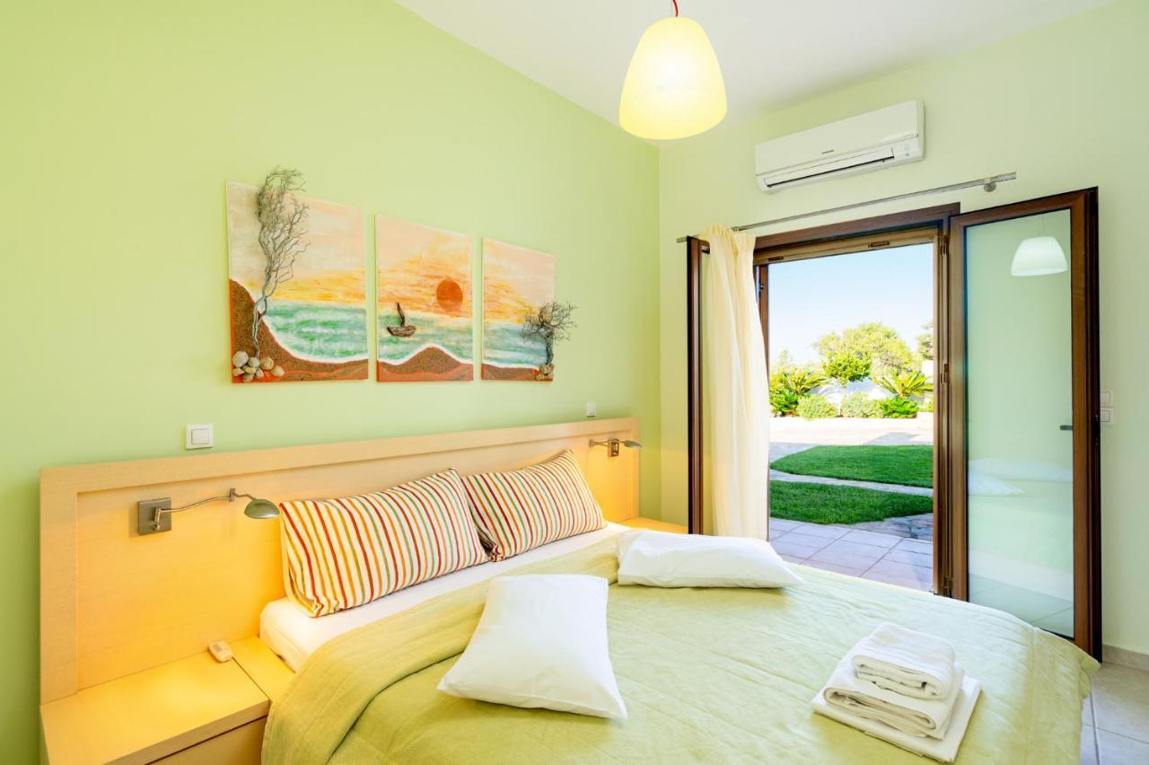 Georgia'S Apartments Kouremenos Beach Anevato Екстериор снимка